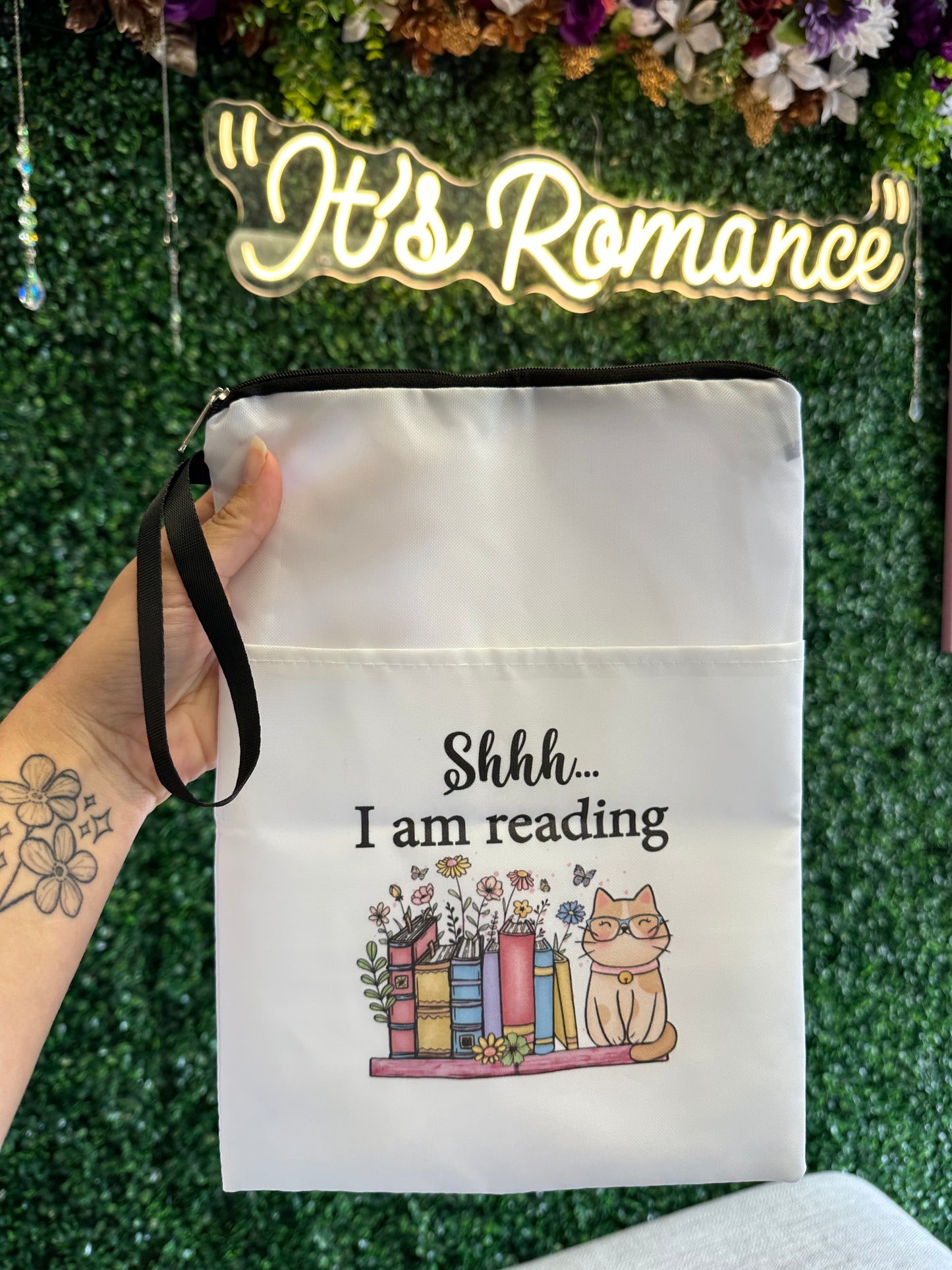 Book Sleeve - bookish