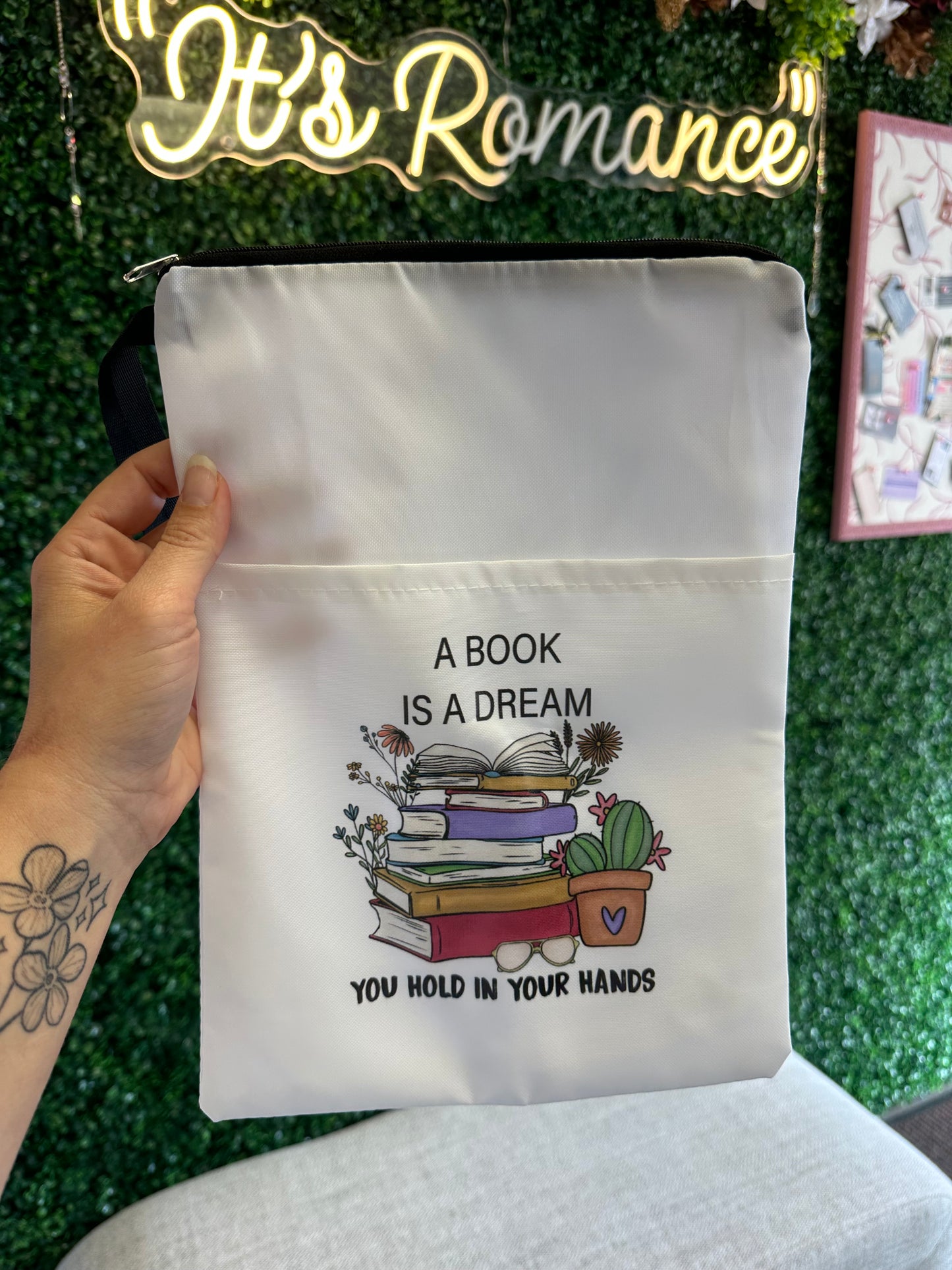 Book Sleeve - bookish