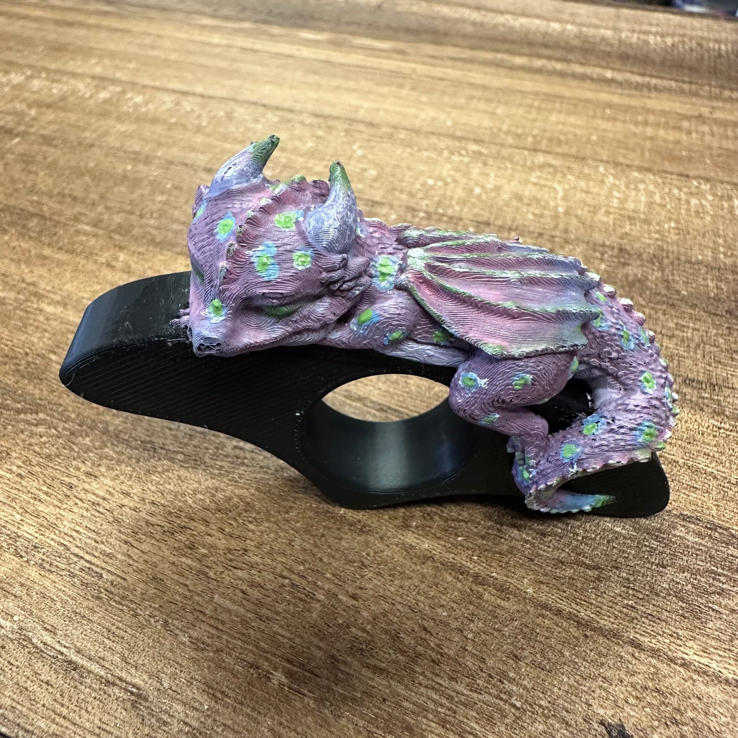 Page holder - sleepy dragon